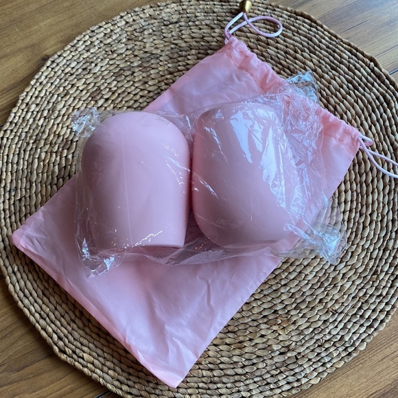 NWT ODEME “What a Pair” Pink Silicone Wine Glasses - Picture 1 of 7